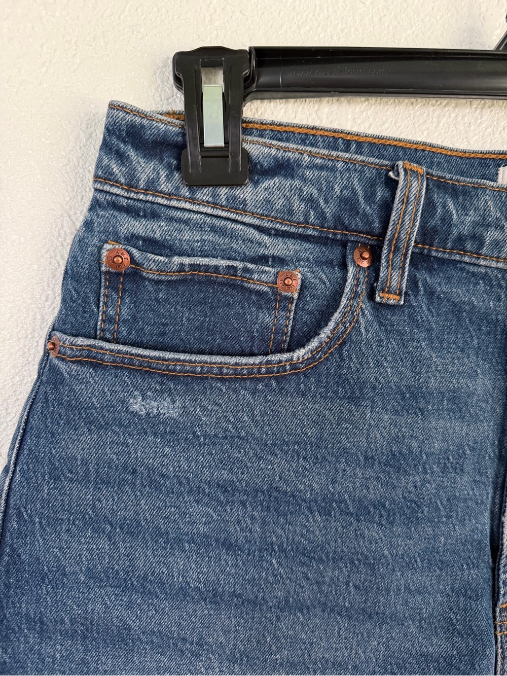 Abercrombie Curve Love High Rise The Mom Short Denim Shorts Size 30 - Picture 4 of 8